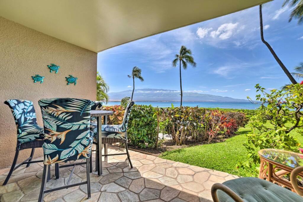 Stunning Maui Direct Ocean Front On The Beach, Walk To Beach From Condo, Watch Turtles, Whales, Ac In All Rooms Ocean View Pool And Spa Wailuku Bagian luar foto