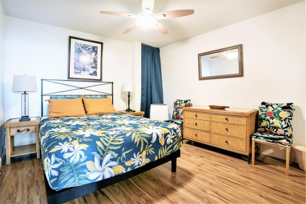 Stunning Maui Direct Ocean Front On The Beach, Walk To Beach From Condo, Watch Turtles, Whales, Ac In All Rooms Ocean View Pool And Spa Wailuku Bagian luar foto