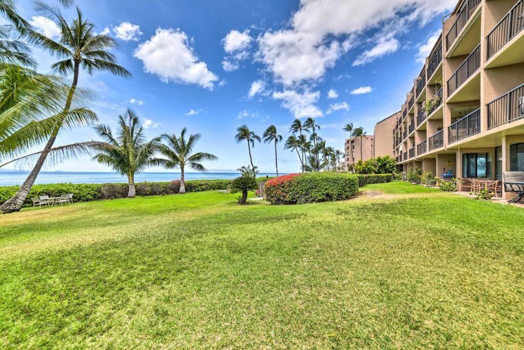 Stunning Maui Direct Ocean Front On The Beach, Walk To Beach From Condo, Watch Turtles, Whales, Ac In All Rooms Ocean View Pool And Spa Wailuku Bagian luar foto