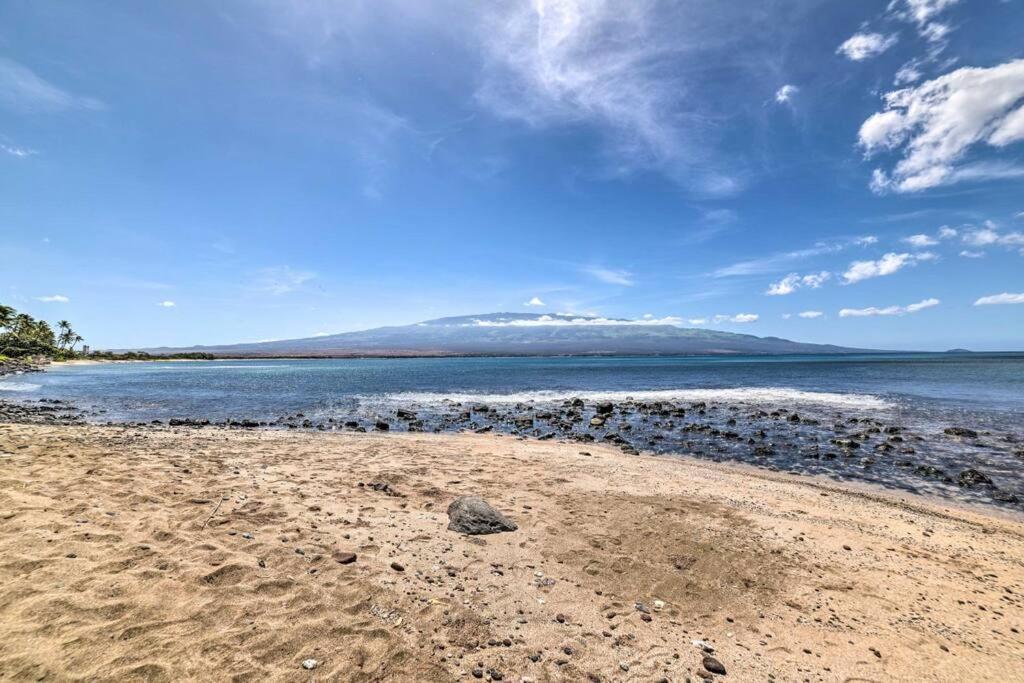 Stunning Maui Direct Ocean Front On The Beach, Walk To Beach From Condo, Watch Turtles, Whales, Ac In All Rooms Ocean View Pool And Spa Wailuku Bagian luar foto